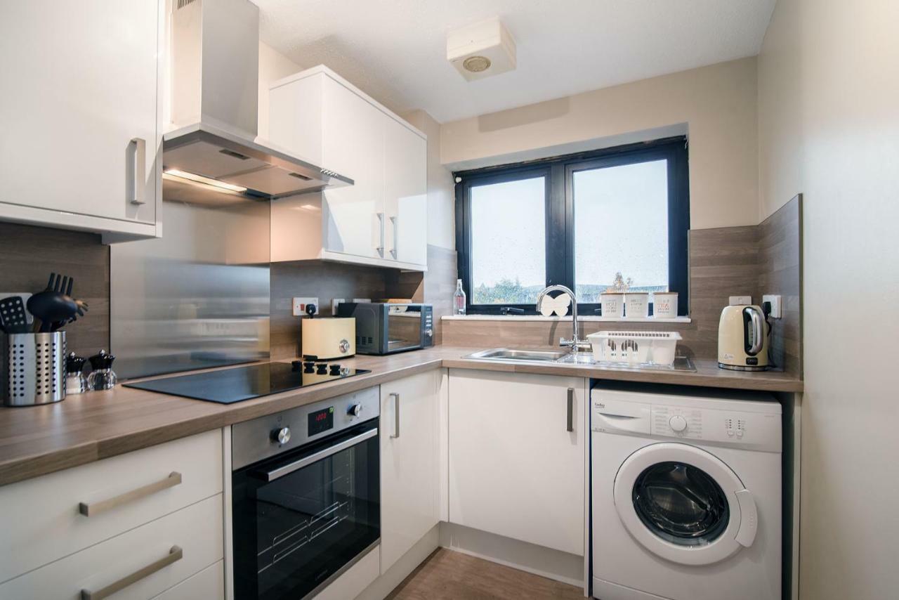 Sec/ Hydro Two Bed Flat With Free Parking And Great View Apartment Glasgow Exterior photo